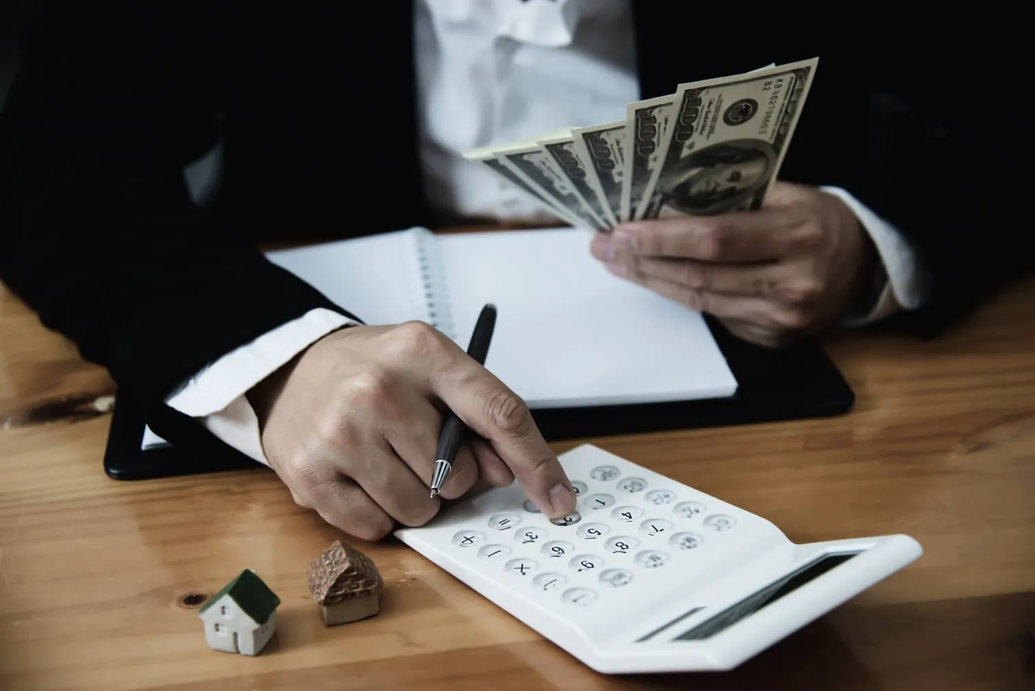 نقش وکیل مالیات بر اجاره در اعتراض به مالیاتهای سنگین